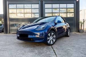 allgallery 147 Tesla Model Y | 9H Keramikversiegelung
